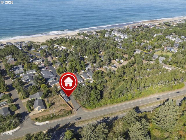 4875 N Hwy 101 96, Depoe Bay, OR 97341