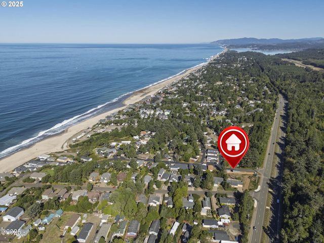 4875 N Hwy 101 96, Depoe Bay, OR 97341