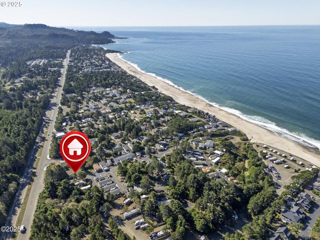 4875 N Hwy 101 96, Depoe Bay, OR 97341