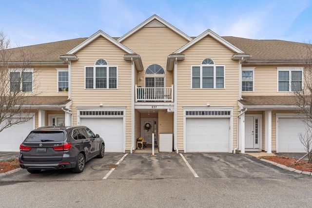 237 Salem St 2, Reading, MA 01867