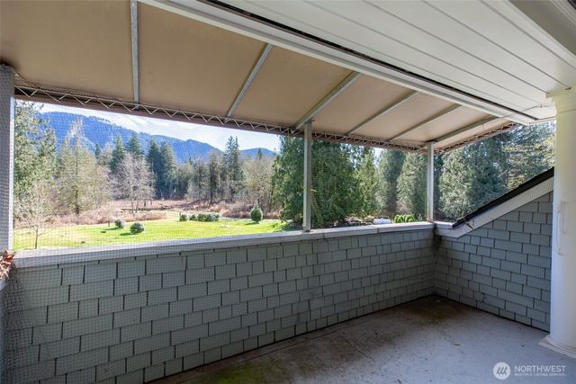 5566 Williams Lake Road, Deming, WA 98244