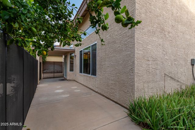 4522 E ROWEL Road, Phoenix, AZ 85050