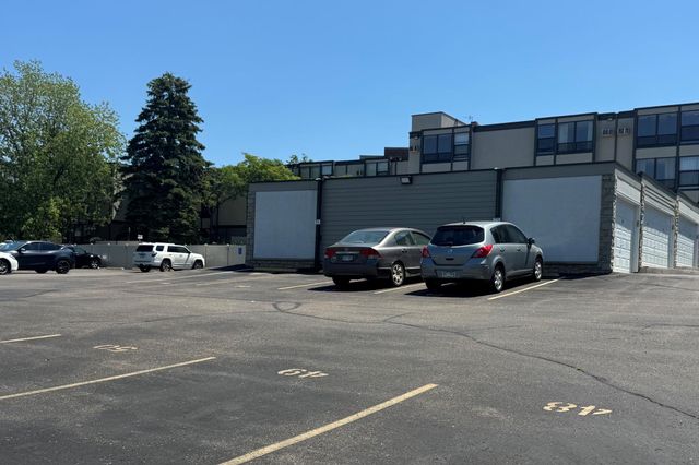 4530 Park Commons Drive 213, Saint Louis Park, MN 55416