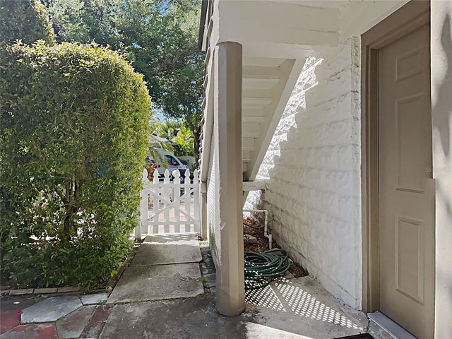1601 11 STREET N, St Petersburg, FL 33704