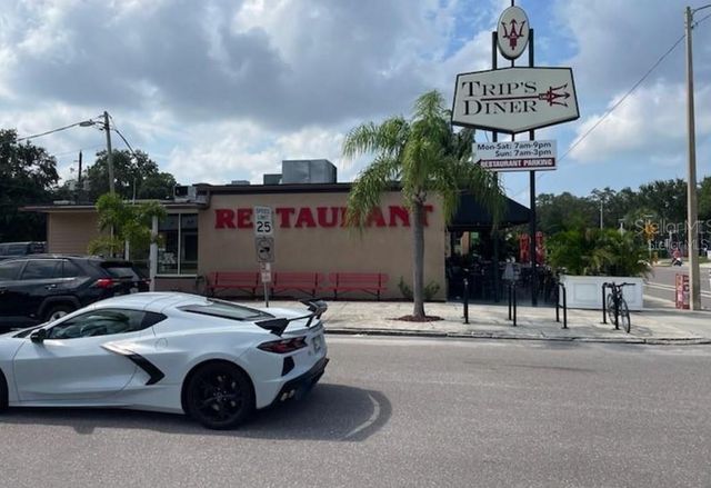 1601 11 STREET N, St Petersburg, FL 33704