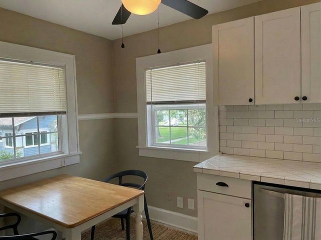 1601 11 STREET N, St Petersburg, FL 33704