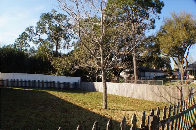 214 EAGLE POINT LOOP, Auburndale, FL 33823