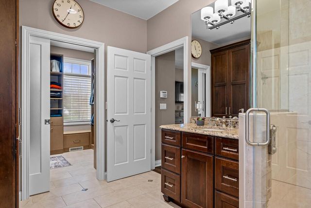 1892 Wood Run PLACE, Onalaska, WI 54650