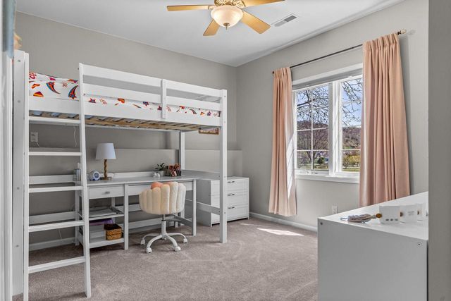 1892 Wood Run PLACE, Onalaska, WI 54650