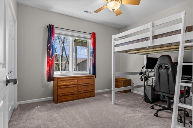 1892 Wood Run PLACE, Onalaska, WI 54650