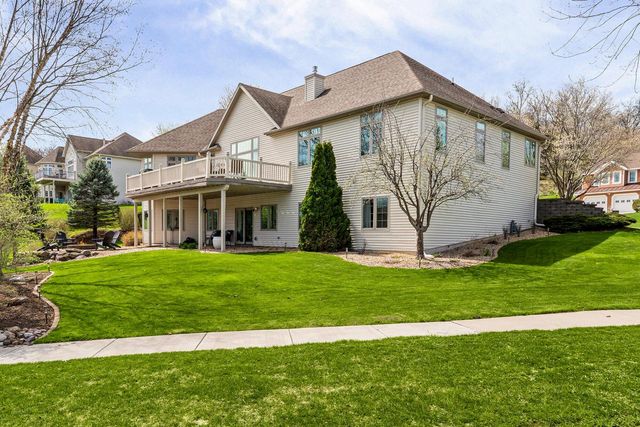 1892 Wood Run PLACE, Onalaska, WI 54650