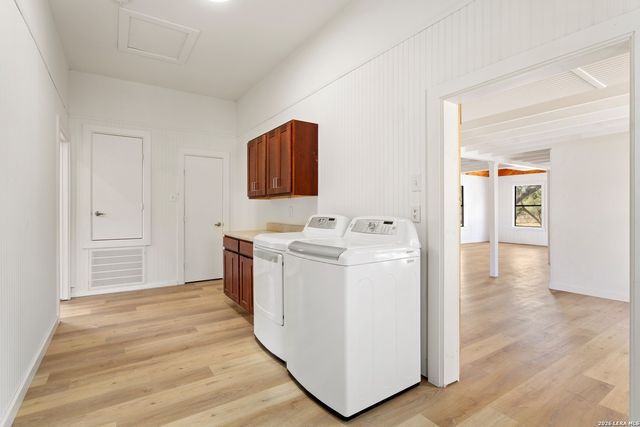 680 ASPEN RDG, Blanco, TX 78606