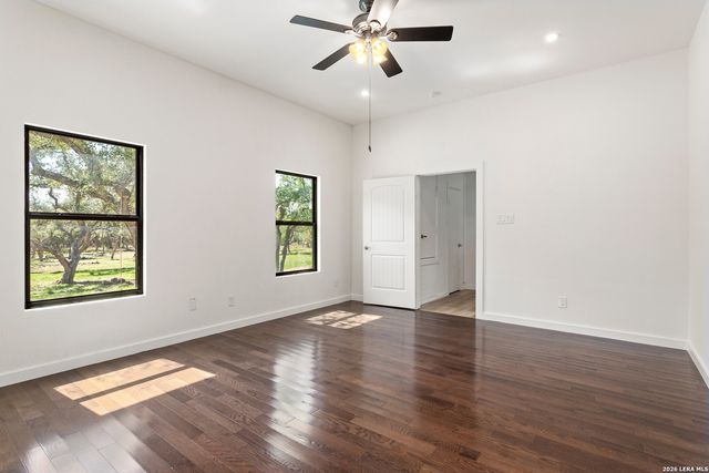 680 ASPEN RDG, Blanco, TX 78606