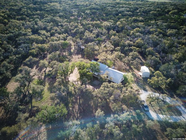 680 ASPEN RDG, Blanco, TX 78606
