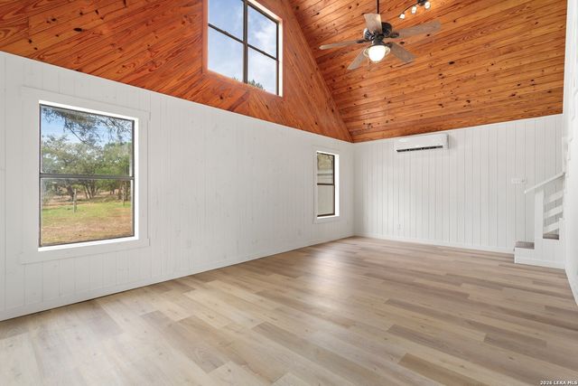 680 ASPEN RDG, Blanco, TX 78606