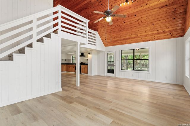 680 ASPEN RDG, Blanco, TX 78606