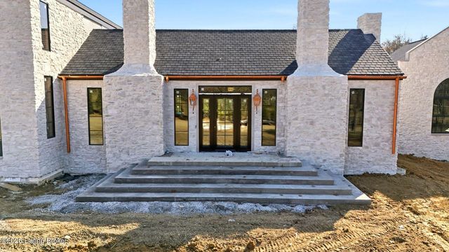 2 Bainsley Ln, Pewee Valley, KY 40056
