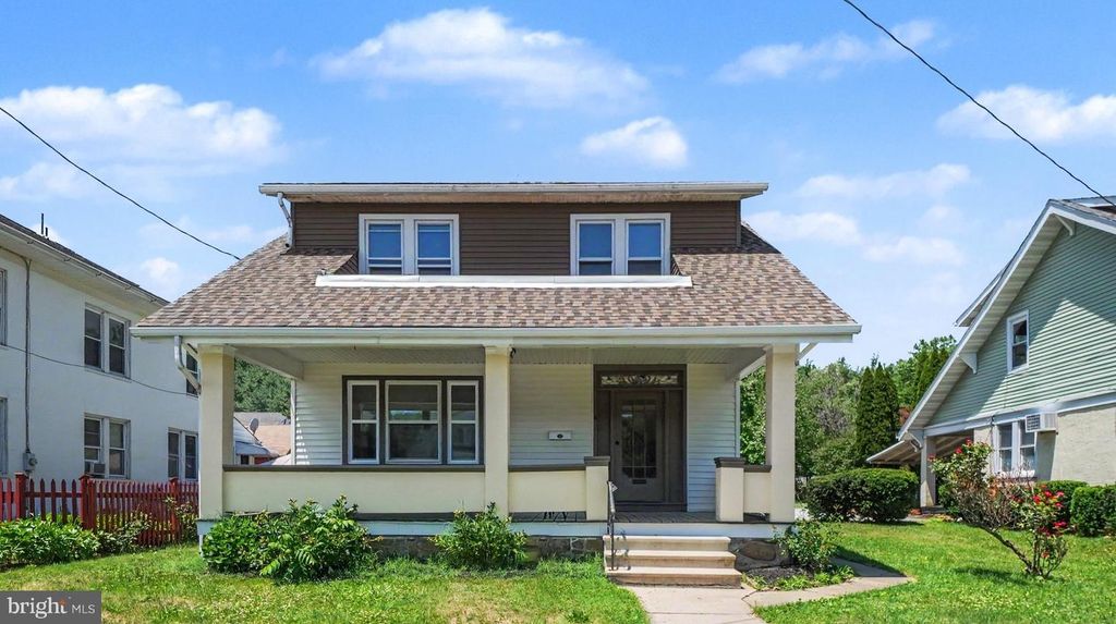 4 MYRTLE AVE, Reading, PA 19606