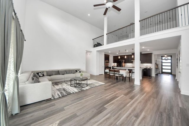 10018 Knollwood Lane, Missouri City, TX 77459