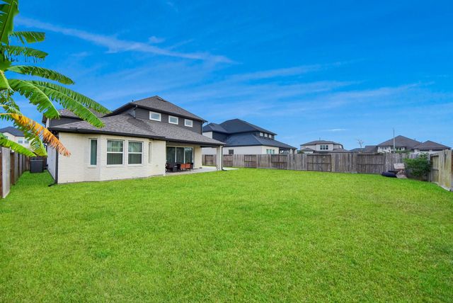 10018 Knollwood Lane, Missouri City, TX 77459