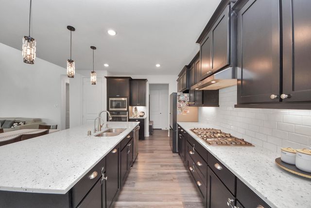 10018 Knollwood Lane, Missouri City, TX 77459