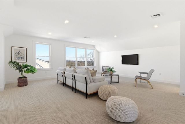 24 Mount Zion Road, Melrose, MA 02176