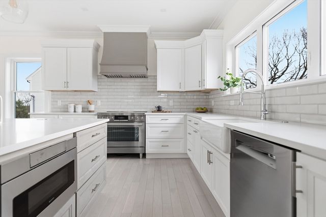 24 Mount Zion Road, Melrose, MA 02176
