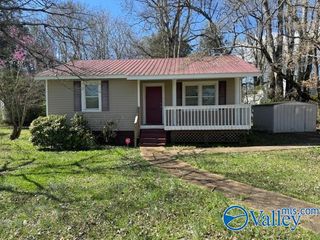 201 Delaware Circle NW, Huntsville, AL 35811