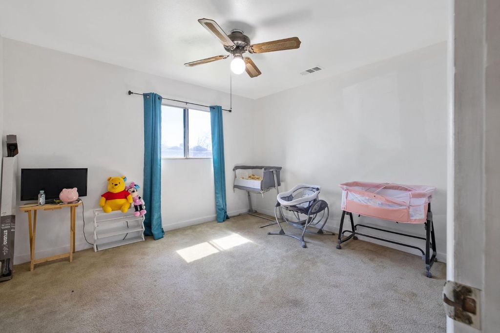 Image 13 of property listing at 10840 Beverly Drive, Hanford, CA 93230