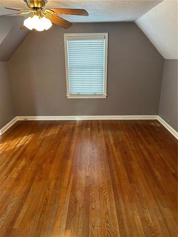 6501 Charlotte Street, Kansas City, MO 64131