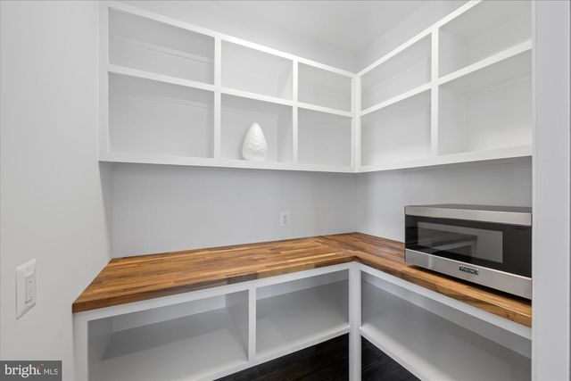 4631 49TH ST NW, Washington, DC 20016