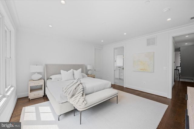 4631 49TH ST NW, Washington, DC 20016
