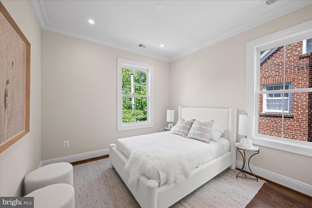 4631 49TH ST NW, Washington, DC 20016