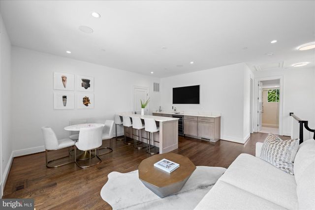 4631 49TH ST NW, Washington, DC 20016