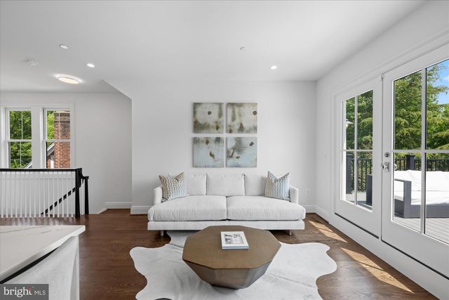 4631 49TH ST NW, Washington, DC 20016
