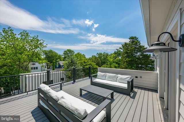 4631 49TH ST NW, Washington, DC 20016