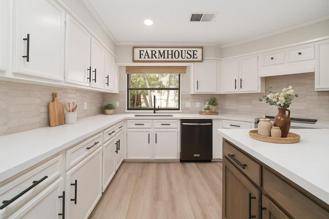154 NE Old Bridge Lake, Houston, TX 77069