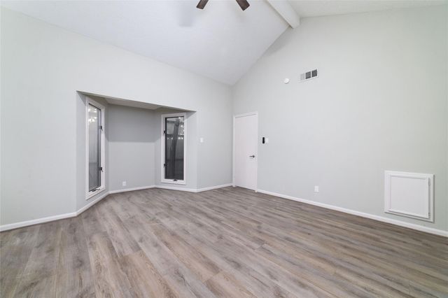 154 NE Old Bridge Lake, Houston, TX 77069