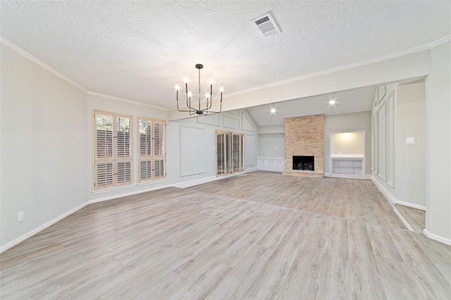 154 NE Old Bridge Lake, Houston, TX 77069
