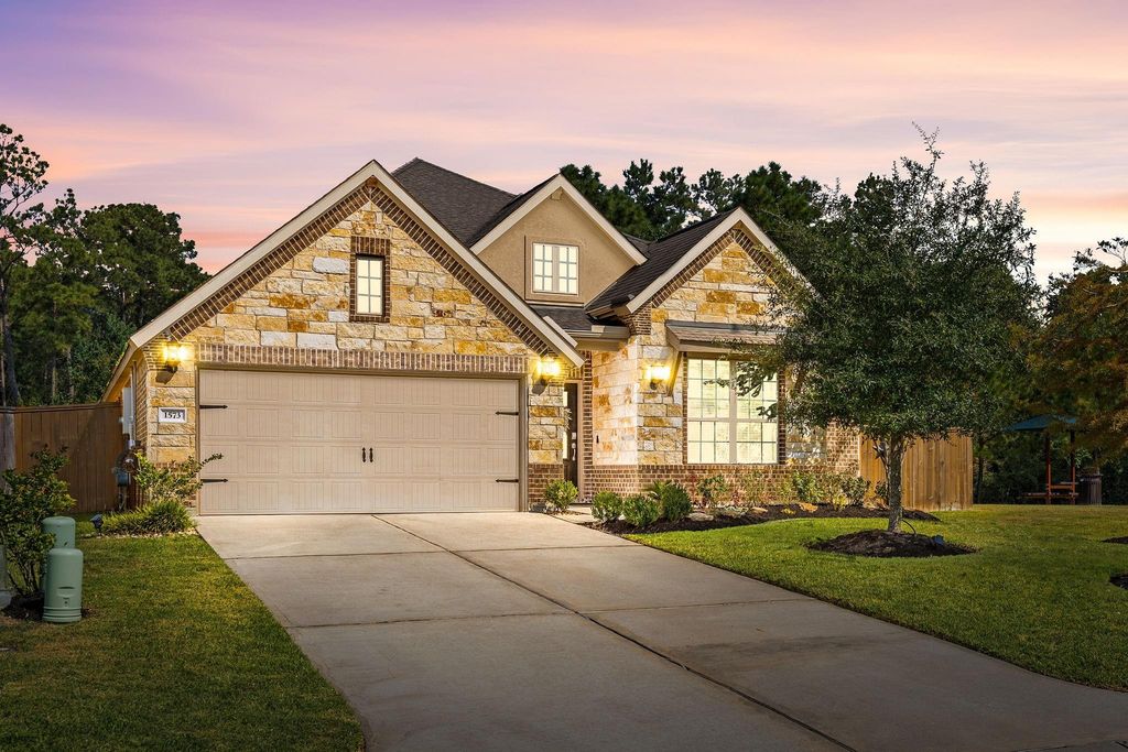 1573 Ancient Oak Lane, Conroe, TX 77301