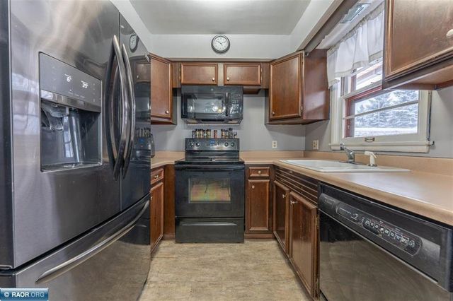 12 Telegraph Drive, Virginia, MN 55792