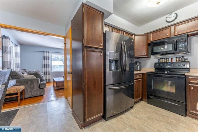 12 Telegraph Drive, Virginia, MN 55792