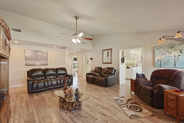 101 Mokelumne River Dr, Lodi, CA 95240