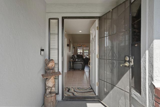 101 Mokelumne River Dr, Lodi, CA 95240