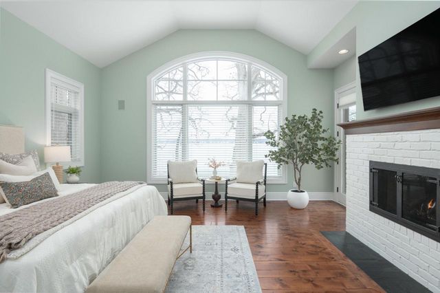 N30W28853 Lakeside DRIVE, Pewaukee, WI 53072