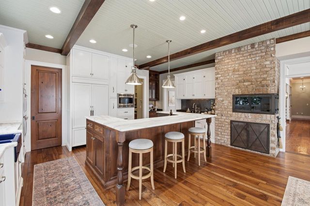 N30W28853 Lakeside DRIVE, Pewaukee, WI 53072