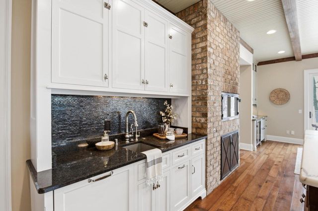 N30W28853 Lakeside DRIVE, Pewaukee, WI 53072
