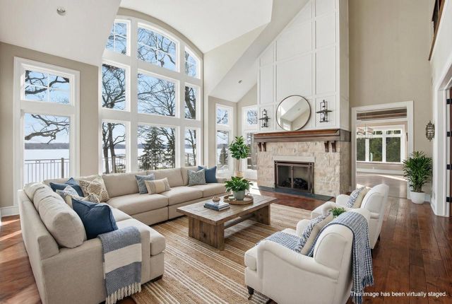 N30W28853 Lakeside DRIVE, Pewaukee, WI 53072