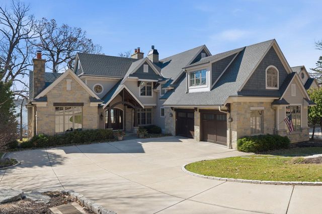 N30W28853 Lakeside DRIVE, Pewaukee, WI 53072