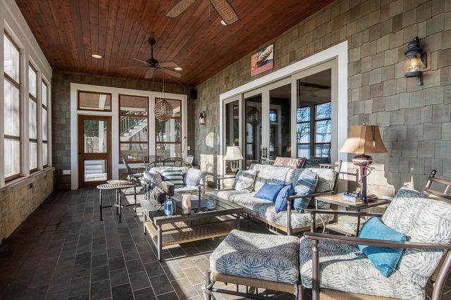 N30W28853 Lakeside DRIVE, Pewaukee, WI 53072